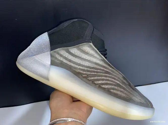 H68771 Quantum Yeezy Adidas Barium 0706